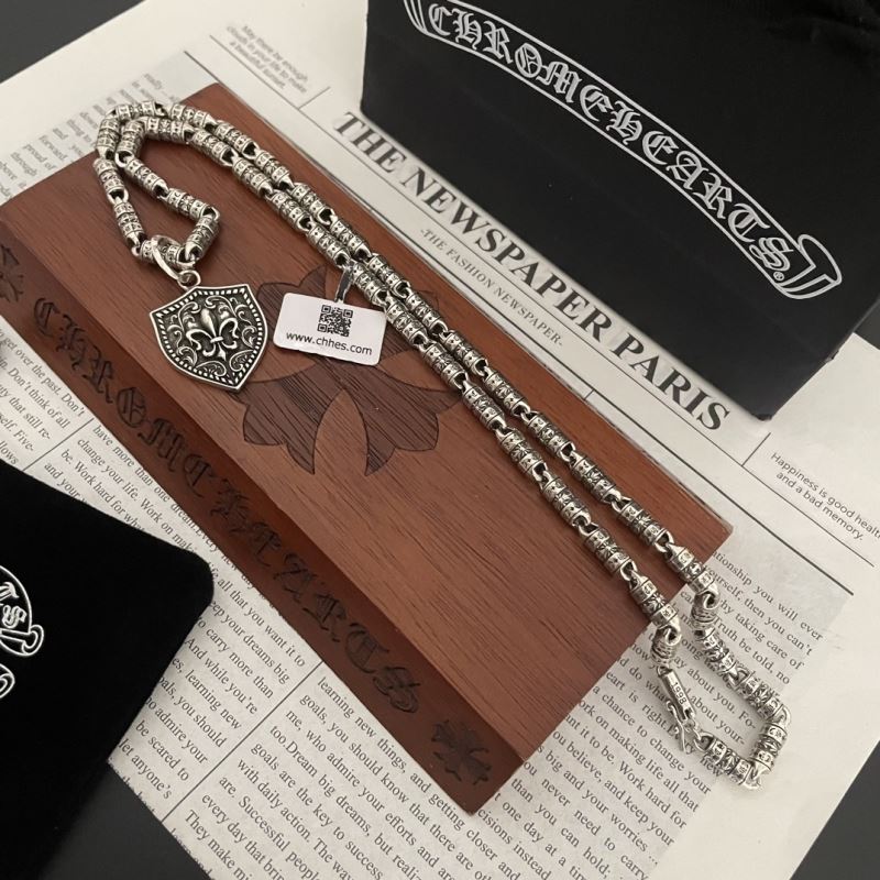 Ch**me He**ts necklaces